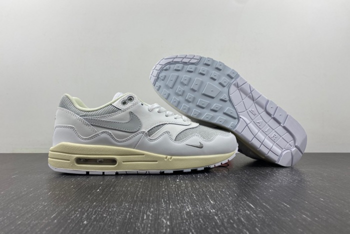 Patta x Nike Air Max 1 “White”DQ0299-100