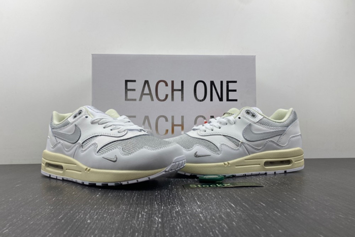 Patta x Nike Air Max 1 “White”DQ0299-100
