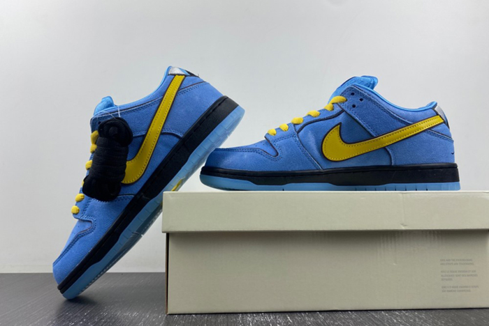 The Powerpuff Girls x Nike SB Dunk Low “Bubbles”