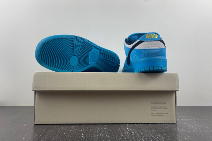 The Powerpuff Girls x Nike SB Dunk Low “Buttercup”Blue