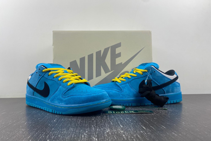 The Powerpuff Girls x Nike SB Dunk Low “Buttercup”Blue