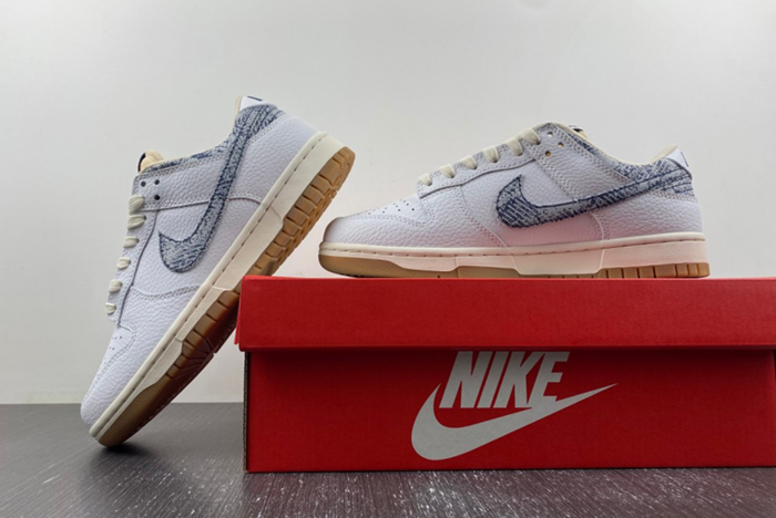 Nike Dunk Low「Washed Denim」