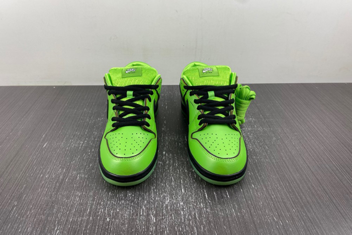 The Powerpuff Girls x Nike SB Dunk Low Green