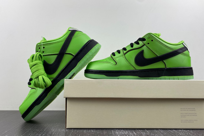 The Powerpuff Girls x Nike SB Dunk Low Green