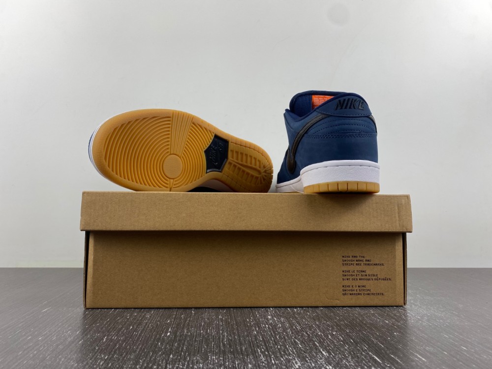 Nike SB Dunk Low Pro ISO CW7463-401