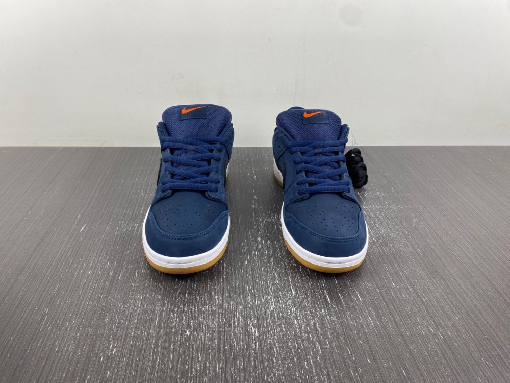 Nike SB Dunk Low Pro ISO CW7463-401