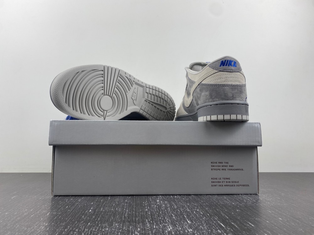 Nike SB Dunk Low TRUCK LTPACK