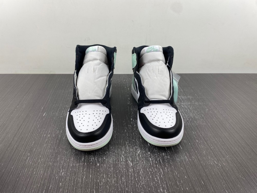 Air Jordan 1 Retro High OG NRG 861428-100