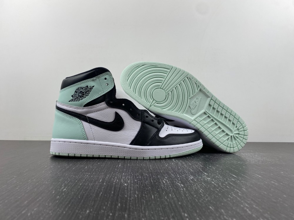 Air Jordan 1 Retro High OG NRG 861428-100