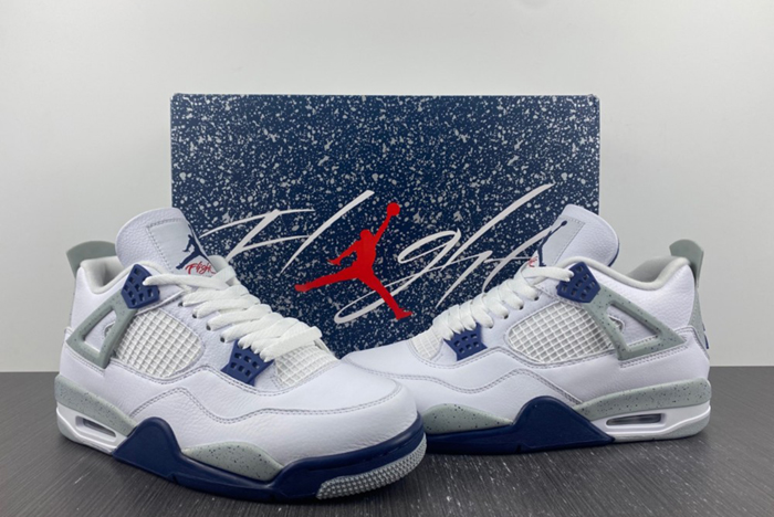 Air Jordan 4 