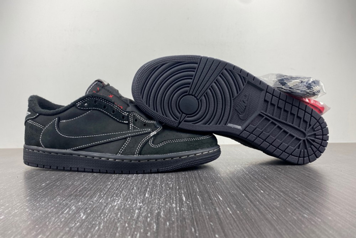 Travis Scott x Air Jordan 1 Low OG DM7866-001