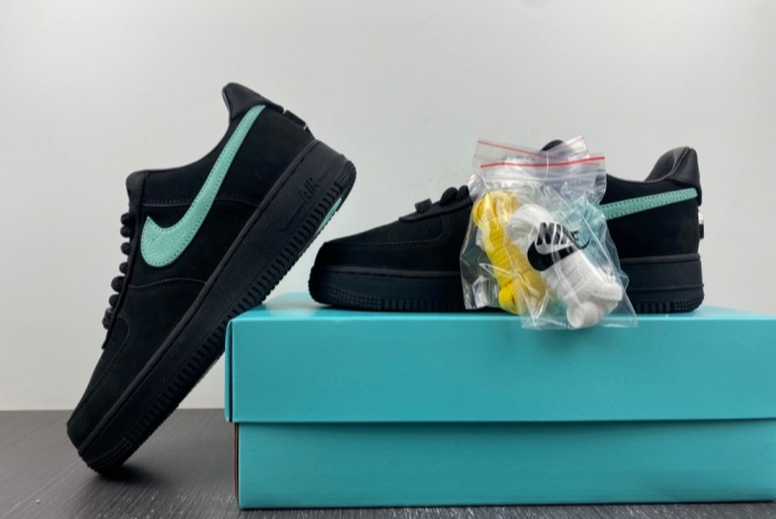 T*f*ny & co. x nike air force 1 low dz1382-001