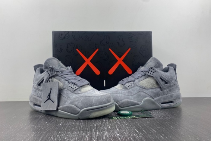 KAWS x Air Jordan 4 “Cool Grey”
