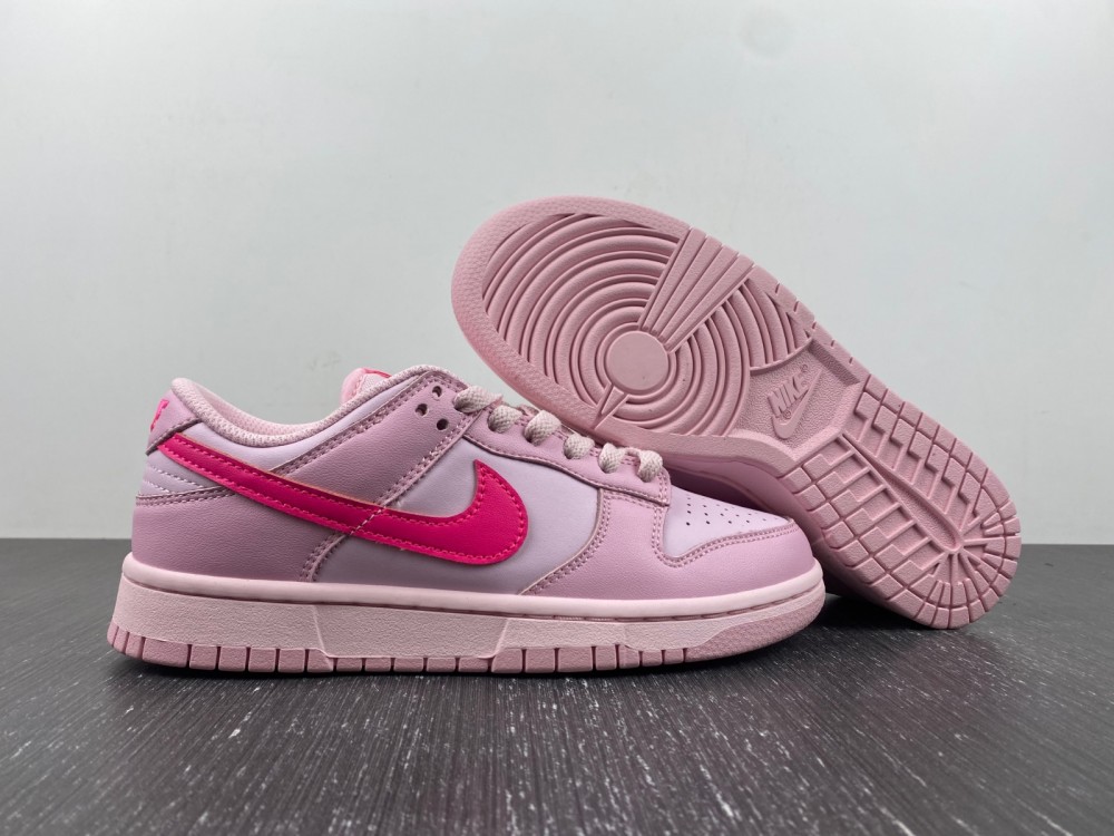 Nike Dunk Low GS Triple Pink