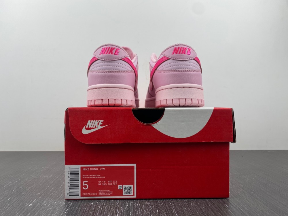 Nike Dunk Low GS Triple Pink