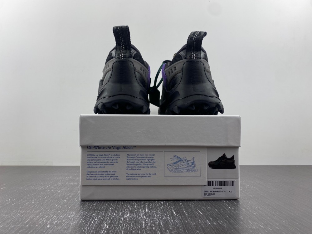 Off-White c/o Virgil Abloh black
