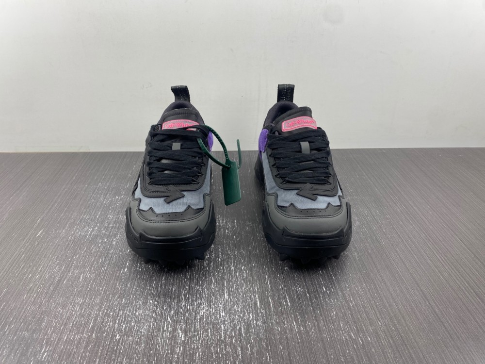 Off-White c/o Virgil Abloh black