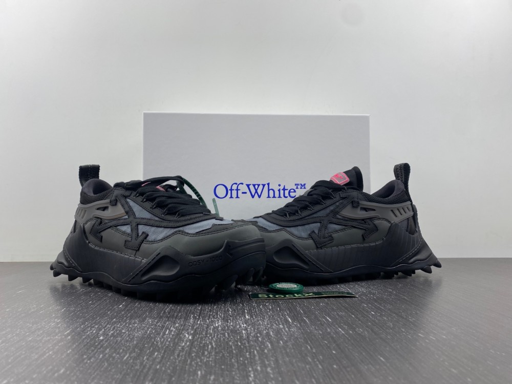 Off-White c/o Virgil Abloh black
