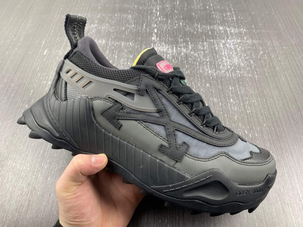 Off-White c/o Virgil Abloh black