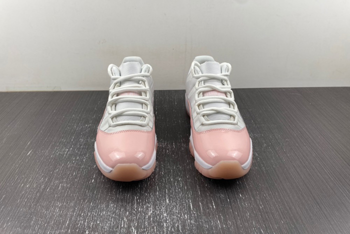 Air Jordan 11 Low WMNS “Legend Pink”