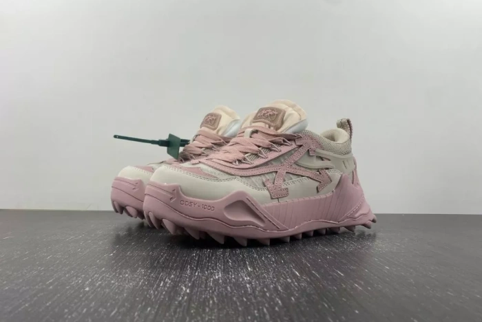 Off-White c/o Virgil Abloh pink