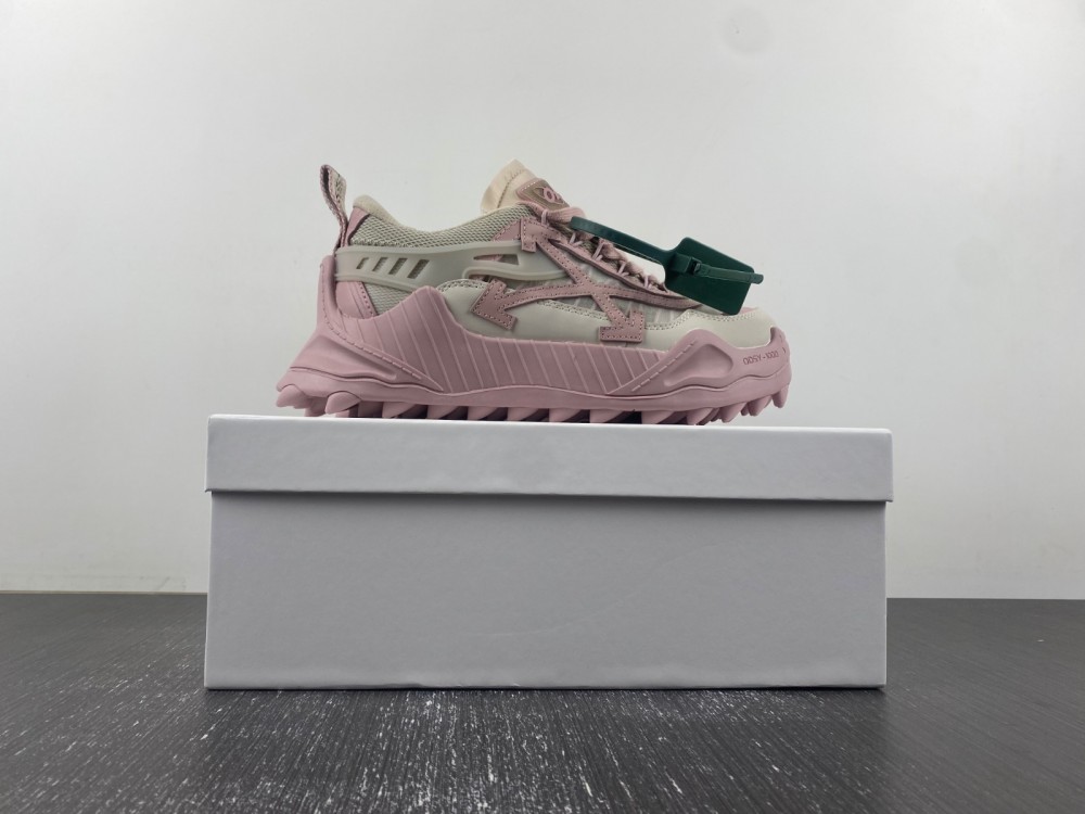 Off-White c/o Virgil Abloh pink