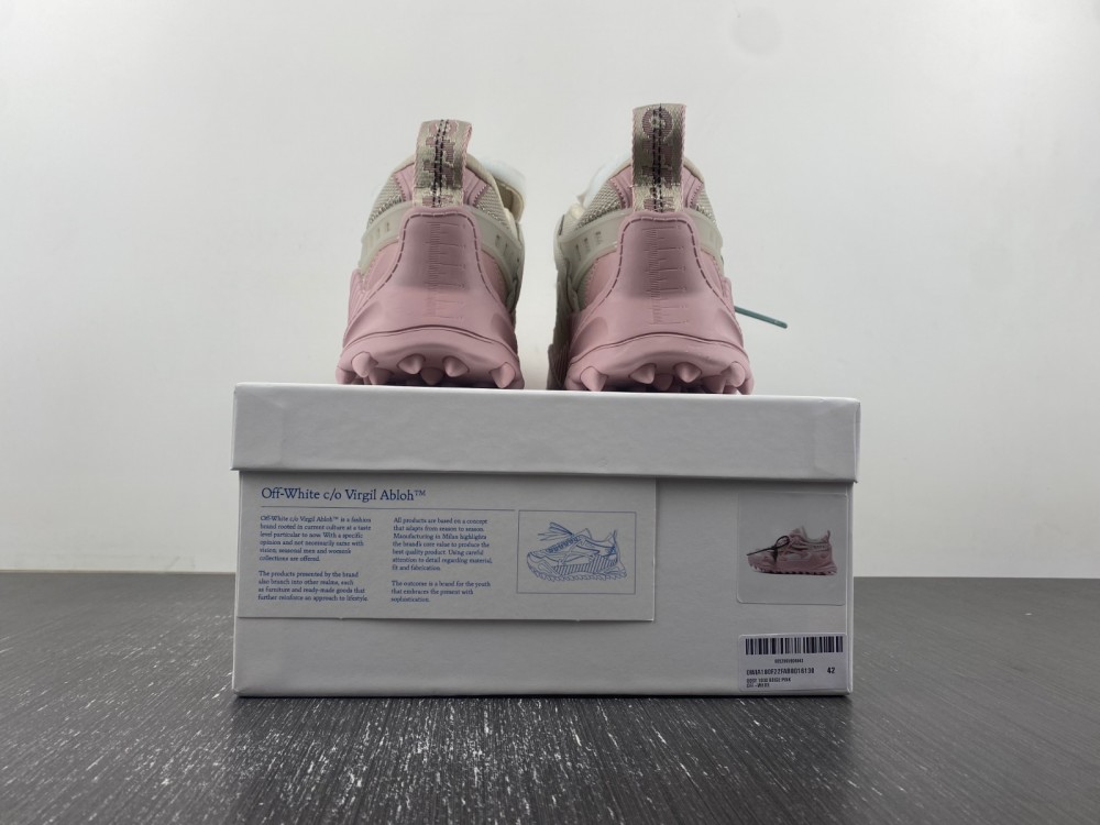 Off-White c/o Virgil Abloh pink