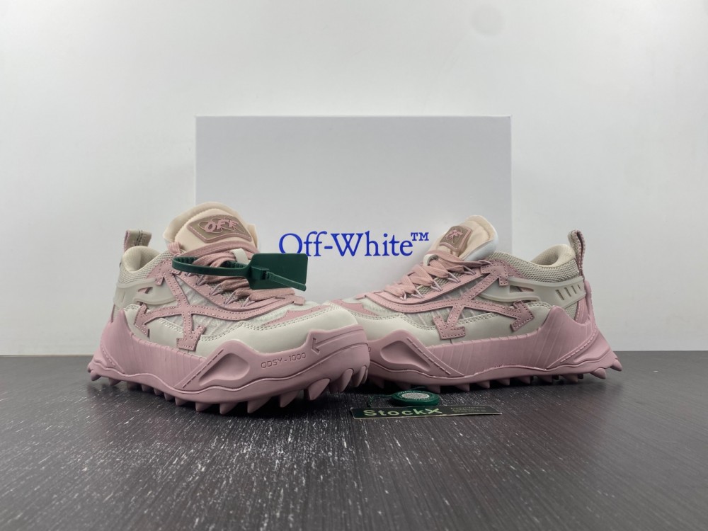 Off-White c/o Virgil Abloh pink