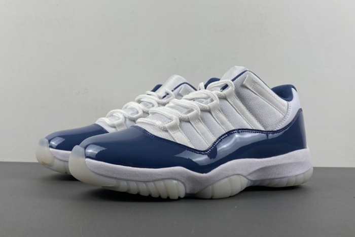Air Jordan 11 Low white blue
