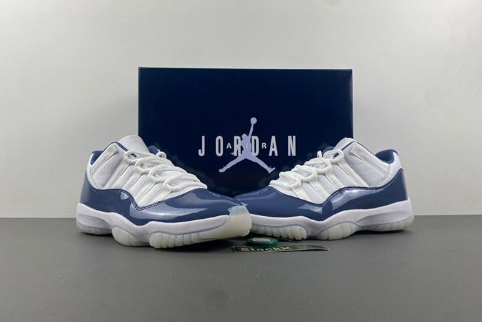 Air Jordan 11 Low white blue