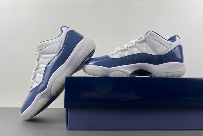 Air Jordan 11 Low white blue