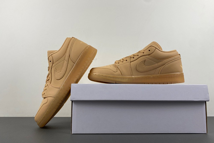 Air Jordan 1 Low SE “Pale Vanilla/Sand”