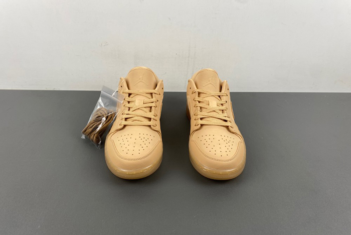 Air Jordan 1 Low SE “Pale Vanilla/Sand”