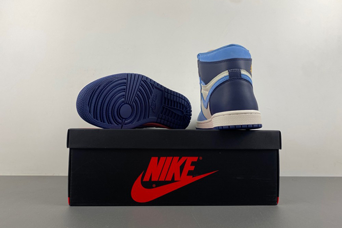 Air Jordan 1 High OG“First in Flight”