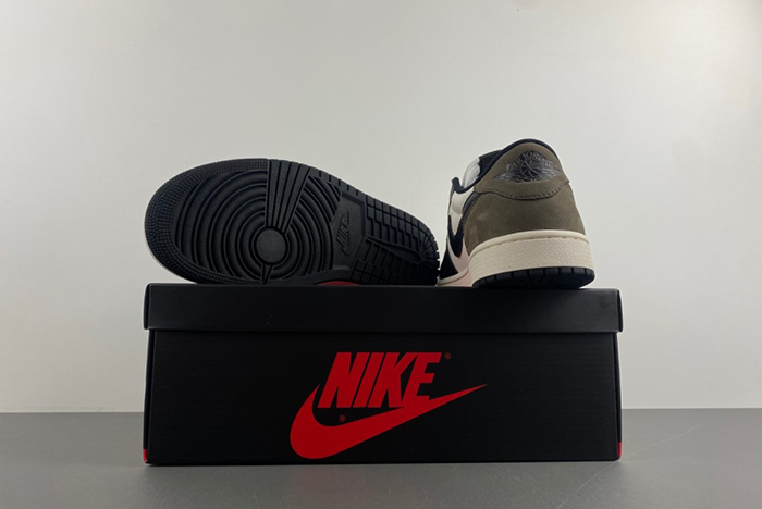 Air Jordan 1 Low OG “Mocha”